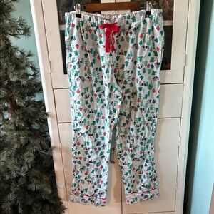 Lands’ End sz M 10-12 Festive Tree Cow Print Pajama Pants euc holidays